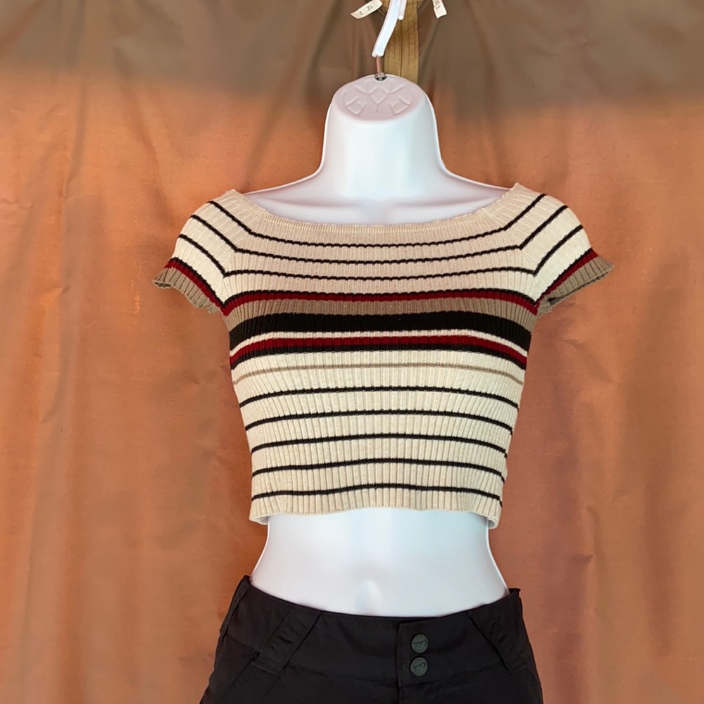 A’gaci Crop top size medium